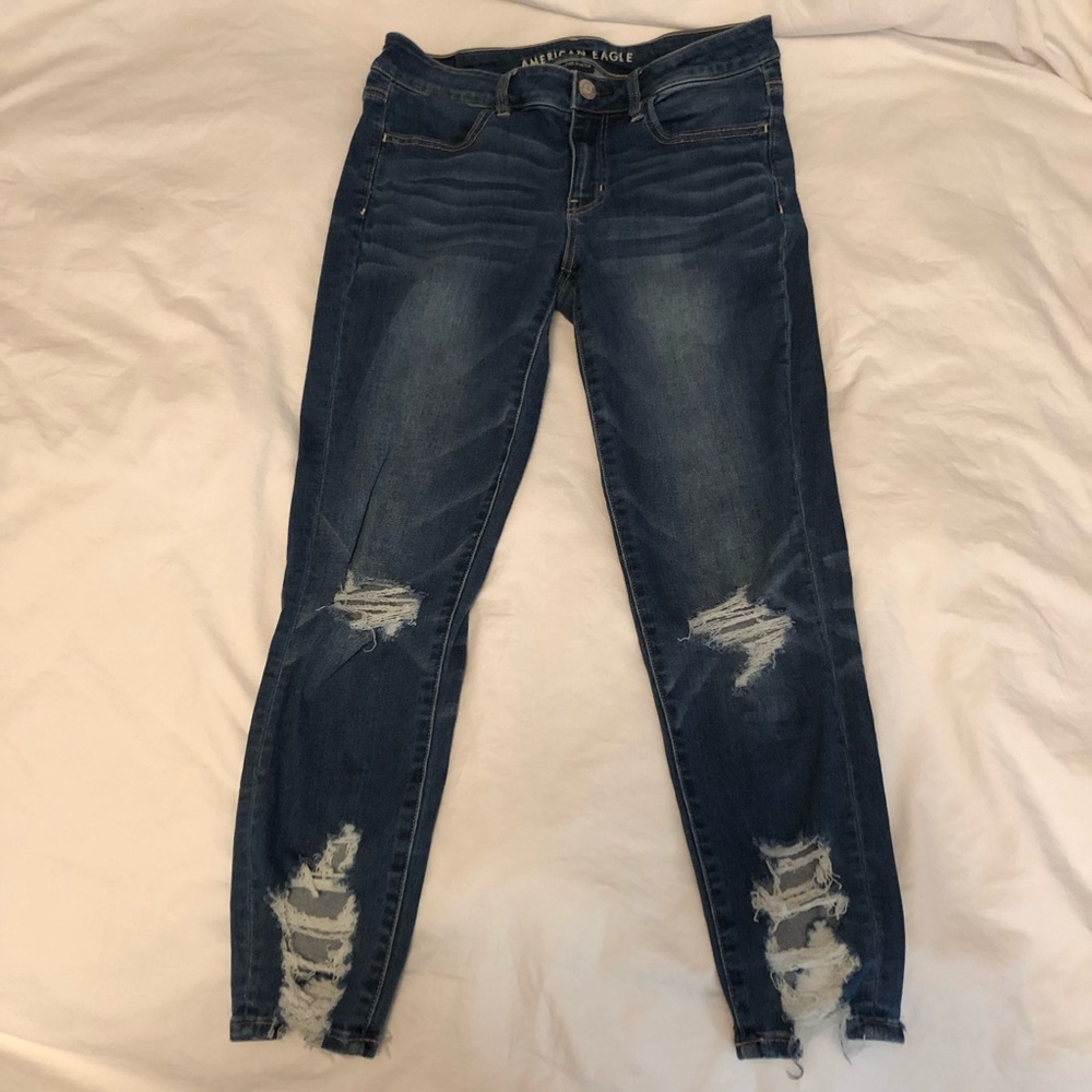 American eagle super stretchy cropped ripped jean